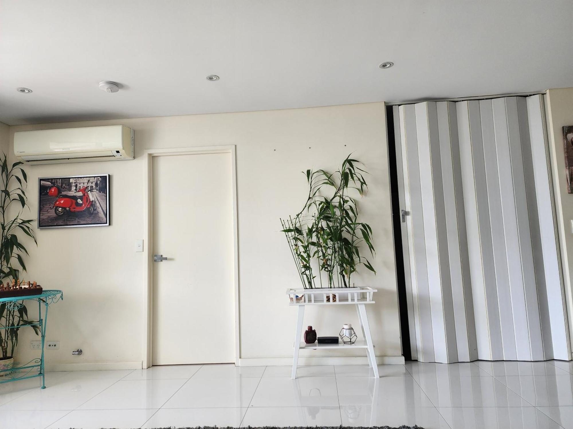 Parramatta Shared Apartment Sydney Room photo