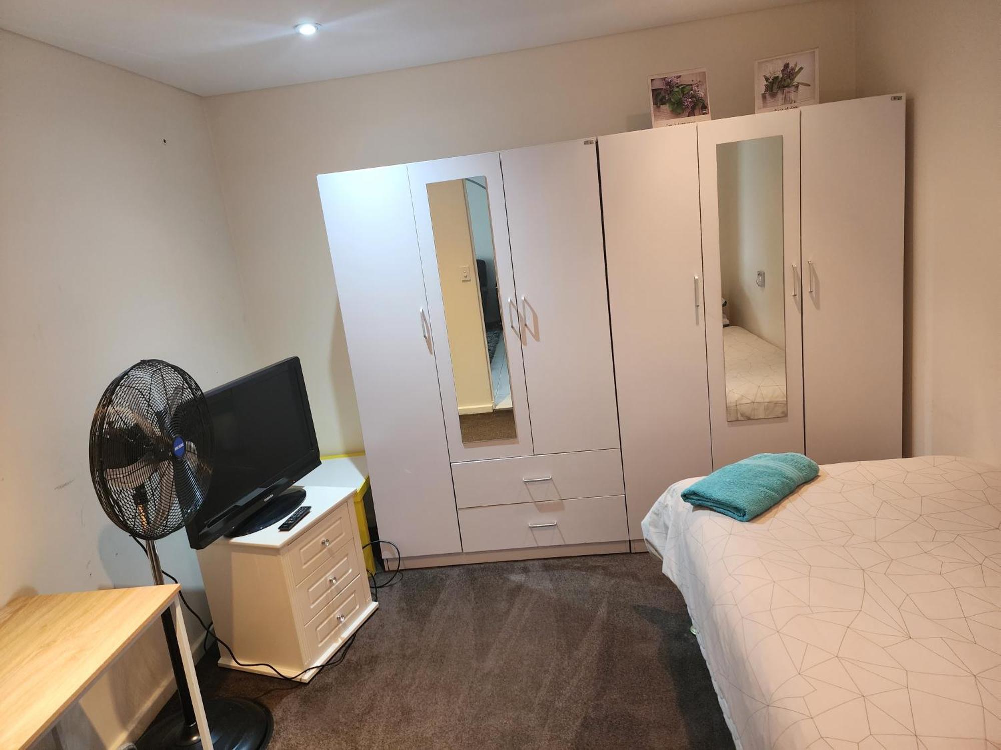 Parramatta Shared Apartment Sydney Room photo