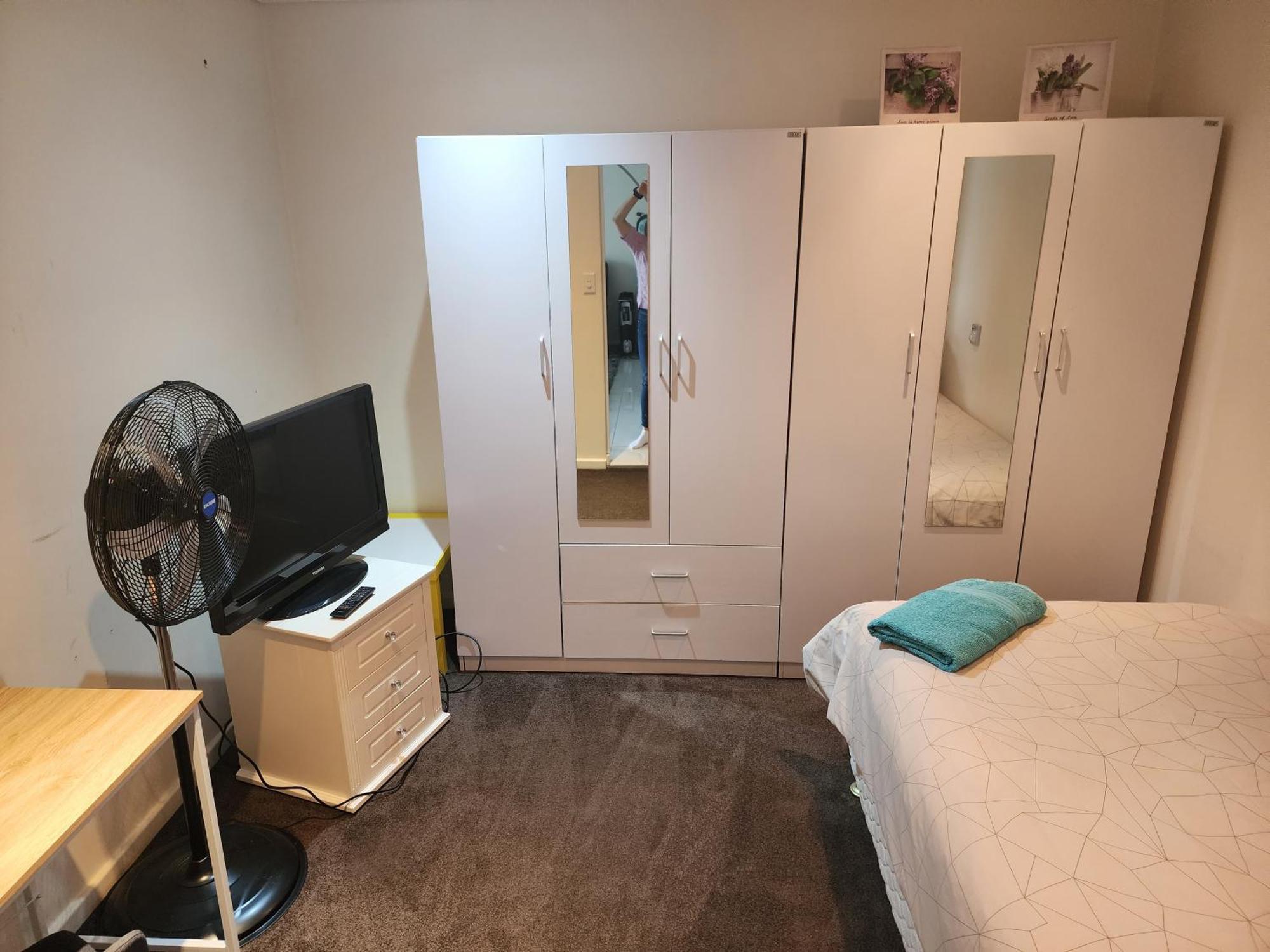 Parramatta Shared Apartment Sydney Room photo