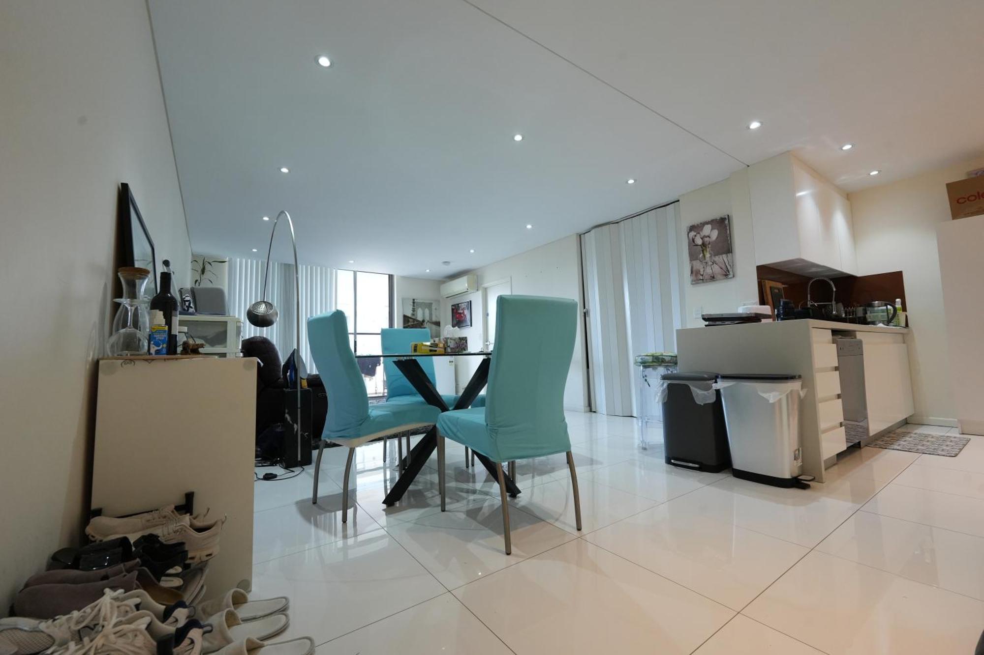 Parramatta Shared Apartment Sydney Room photo